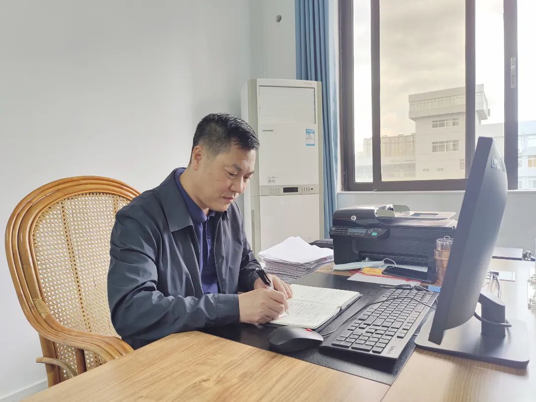刘瑞成.jpg
