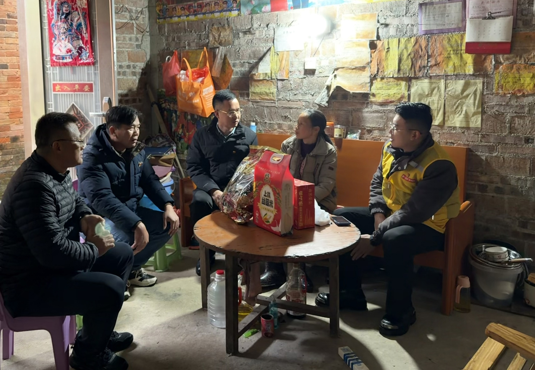 （刘金虎）平安村慰问-1.jpg